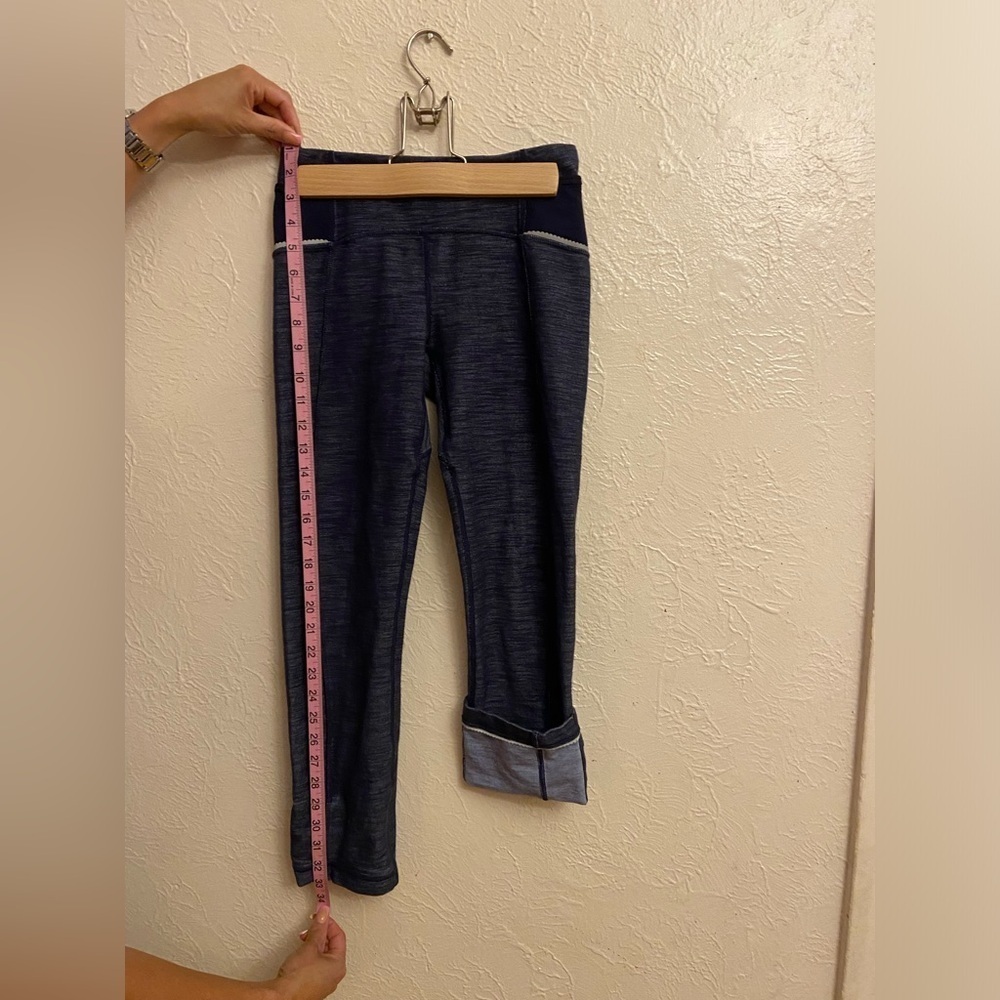 Lululemon legging - Picture 9 of 10